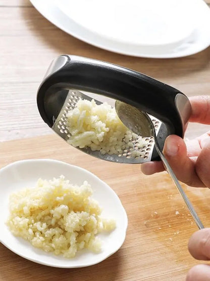 Stainless Steel Garlic Press Manual Garlic Mincer Chopping Garlic Tools Curve Fruit Vegetable Cooking Kitchen Gadgets Tools，kitchen ware